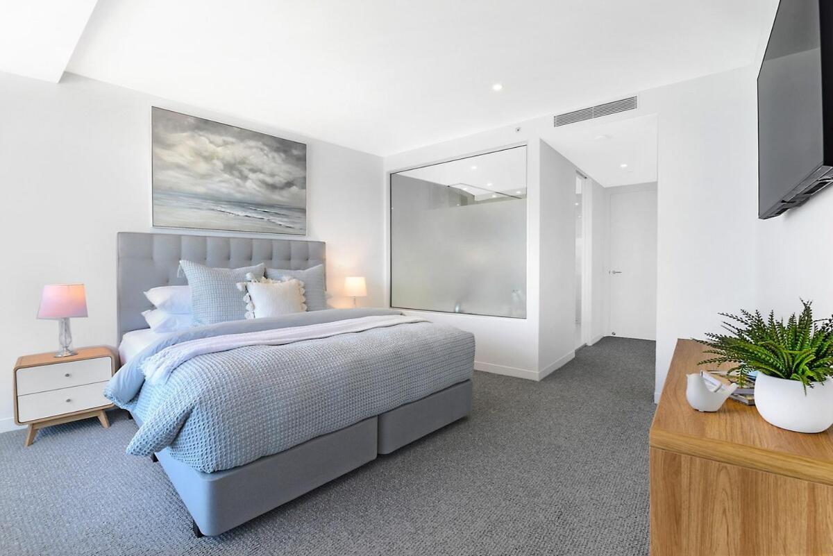 Ocean Skyhome At Oracle 14003 Apartment